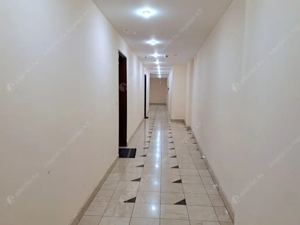 Kiadó albérlet 230000 Ft/hó áron: Budapest, VI. kerület  Király utca. Mérete: 34 nm, 1 szobás | Alberlet.hu - 6558120