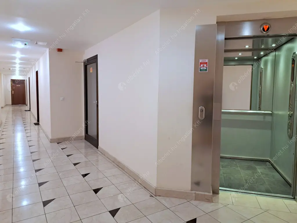 Kiadó albérlet 230000 Ft/hó áron: Budapest, VI. kerület  Király utca. Mérete: 34 nm, 1 szobás | Alberlet.hu - 6558122