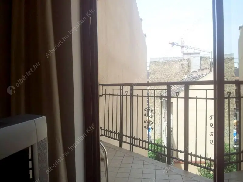 Kiadó albérlet 230000 Ft/hó áron: Budapest, VI. kerület  Király utca. Mérete: 34 nm, 1 szobás | Alberlet.hu - 6558125