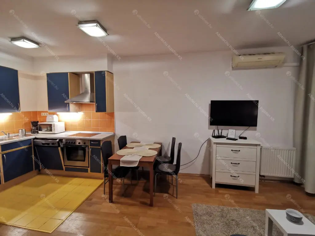 Kiadó albérlet 280000 Ft/hó áron: Budapest, VI. kerület  Király utca. Mérete: 42 nm, 2 szobás | Alberlet.hu - 6688211