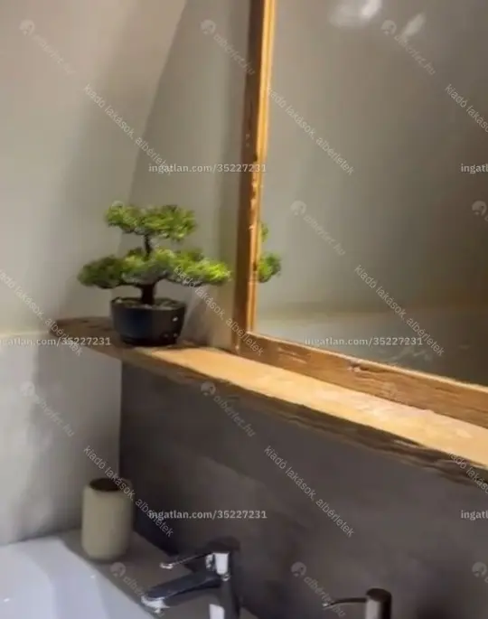 Kiadó albérlet 260000 Ft/hó áron: Budapest, VI. kerület  Király utca. Mérete: 46 nm, 2 szobás | Alberlet.hu - 6654594