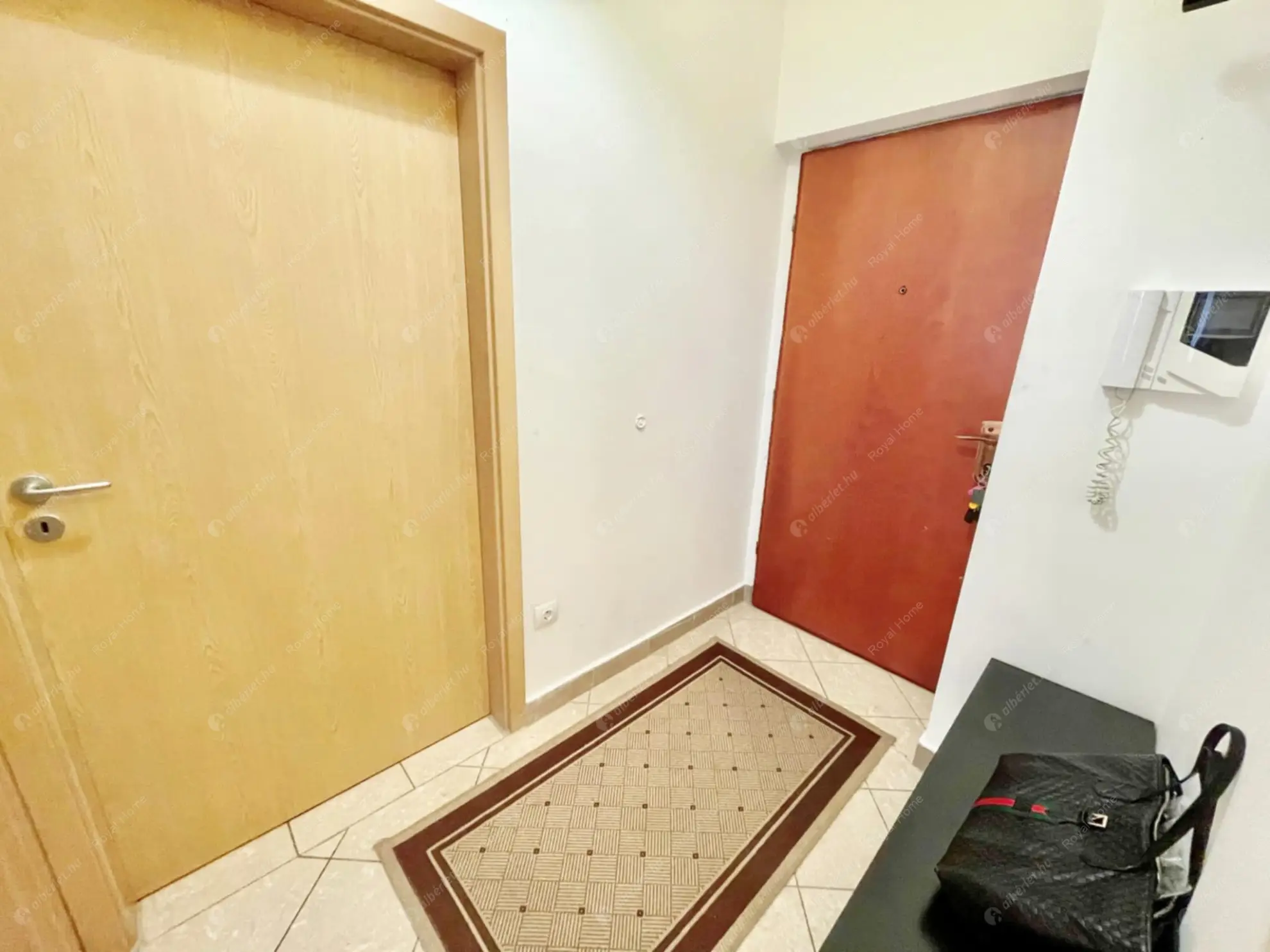 Kiadó albérlet 250000 Ft/hó áron: Budapest, VI. kerület  Király utca. Mérete: 47 nm, 2 szobás | Alberlet.hu - 6634940