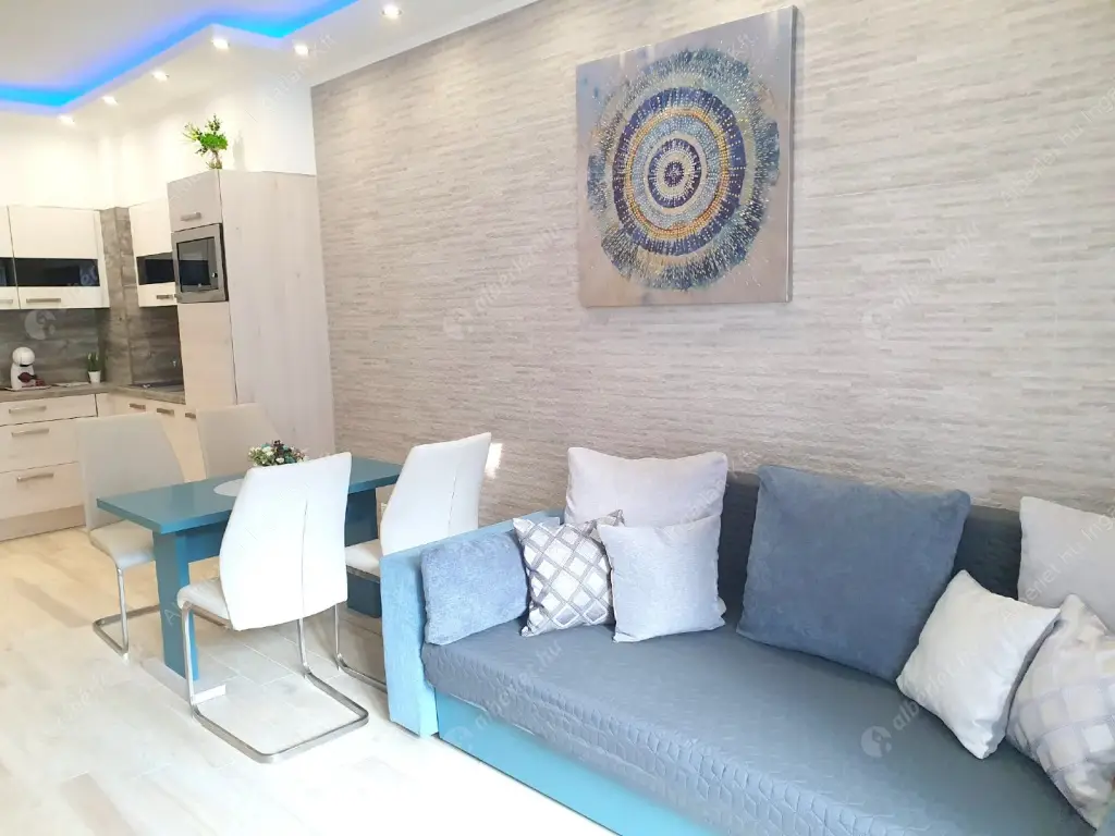 Kiadó albérlet 420000 Ft/hó áron: Budapest, VI. kerület  Király utca. Mérete: 50 nm, 2 szobás | Alberlet.hu - 6616973