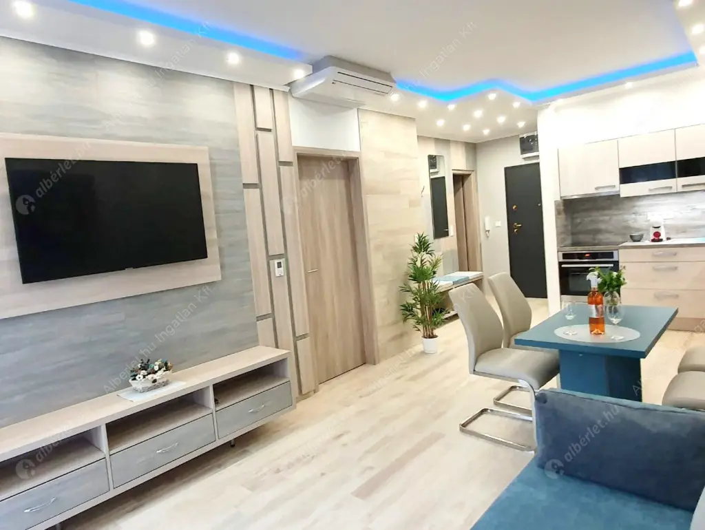 Kiadó albérlet 420000 Ft/hó áron: Budapest, VI. kerület  Király utca. Mérete: 50 nm, 2 szobás | Alberlet.hu - 6616976