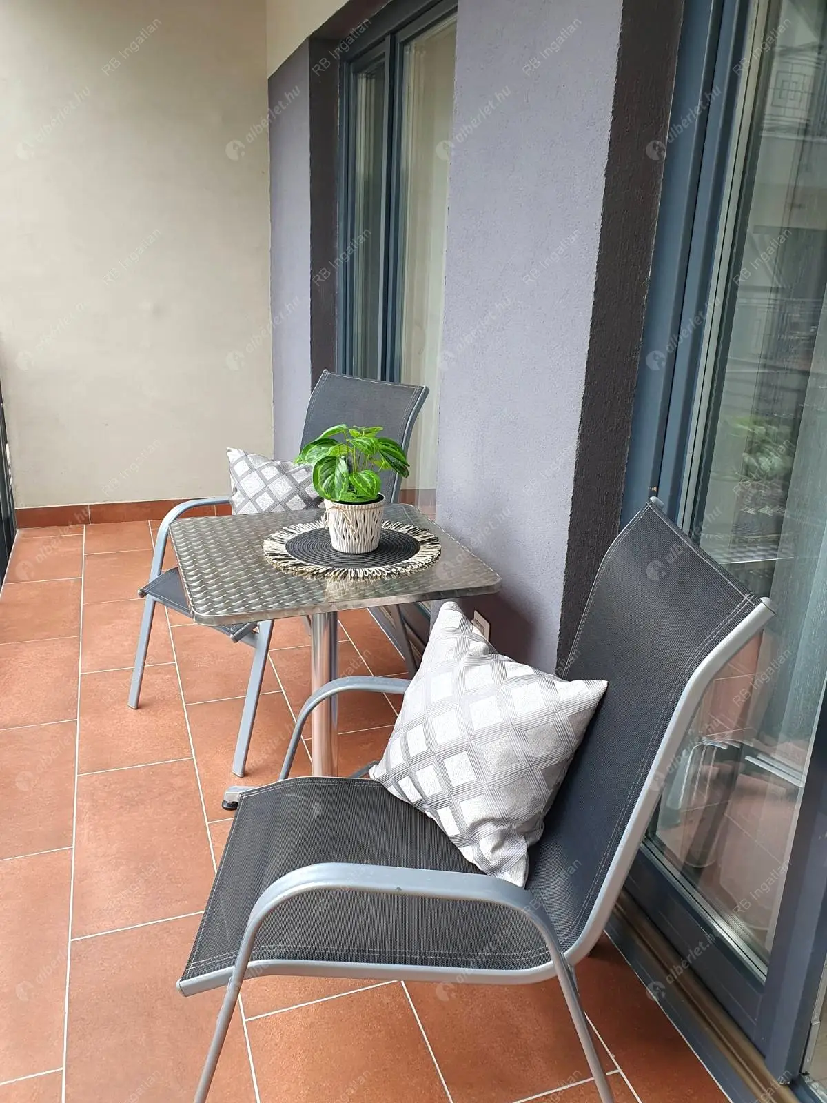 Kiadó albérlet 420000 Ft/hó áron: Budapest, VI. kerület  Király utca. Mérete: 50 nm, 2 szobás | Alberlet.hu - 6617786