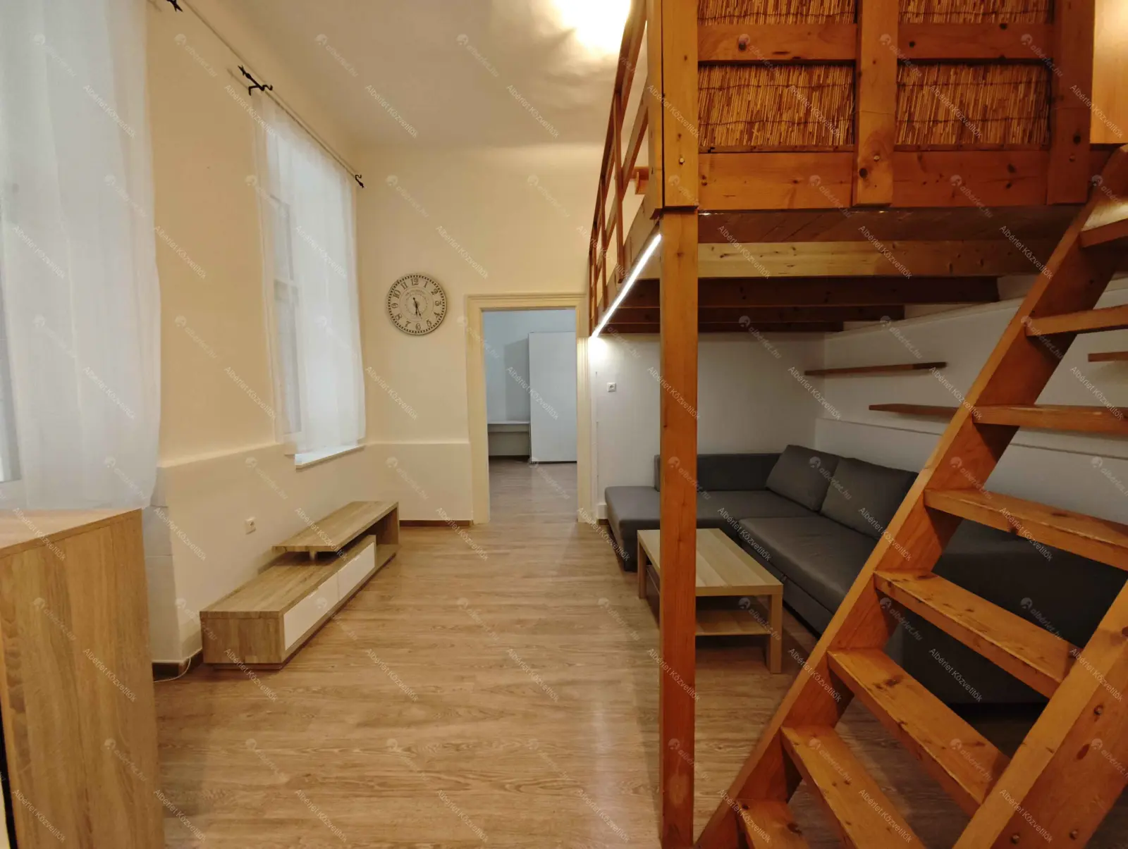 Kiadó albérlet 240000 Ft/hó áron: Budapest, VI. kerület  Király utca. Mérete: 54 nm, 2 szobás | Alberlet.hu - 6659556