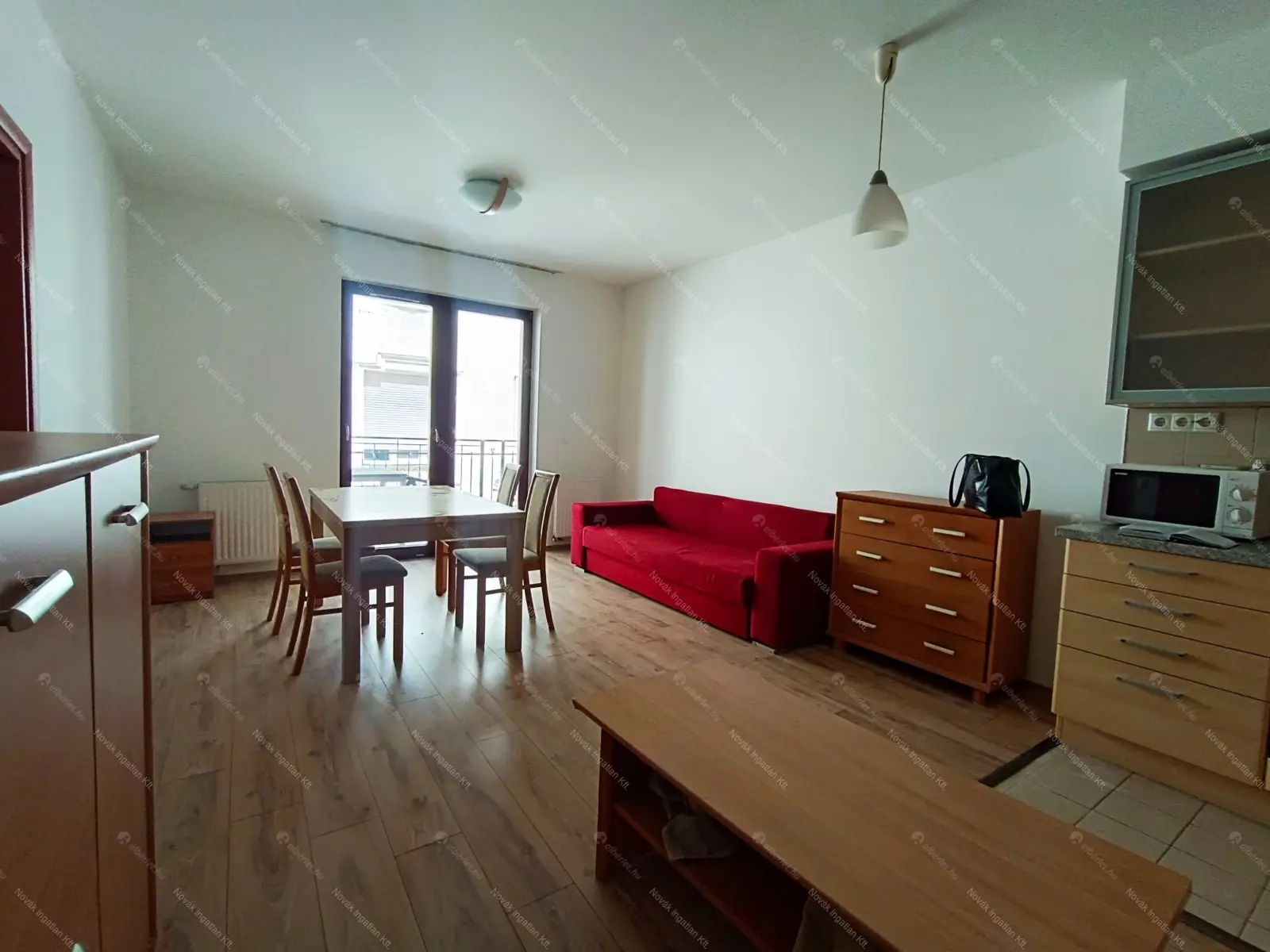 Kiadó albérlet 290000 Ft/hó áron: Budapest, VI. kerület  Király utca. Mérete: 55 nm, 2 szobás | Alberlet.hu - 6696596