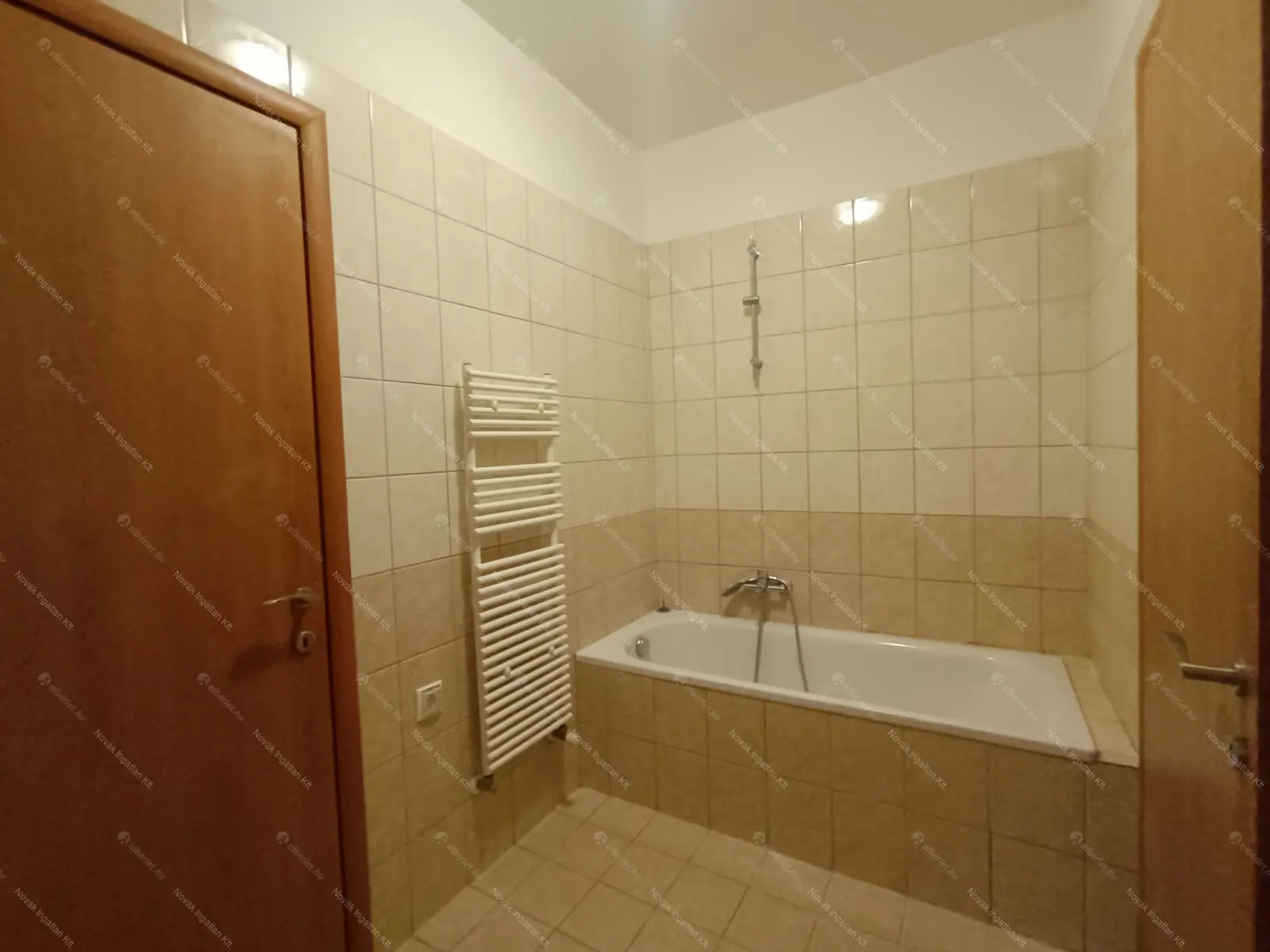 Kiadó albérlet 290000 Ft/hó áron: Budapest, VI. kerület  Király utca. Mérete: 55 nm, 2 szobás | Alberlet.hu - 6696601