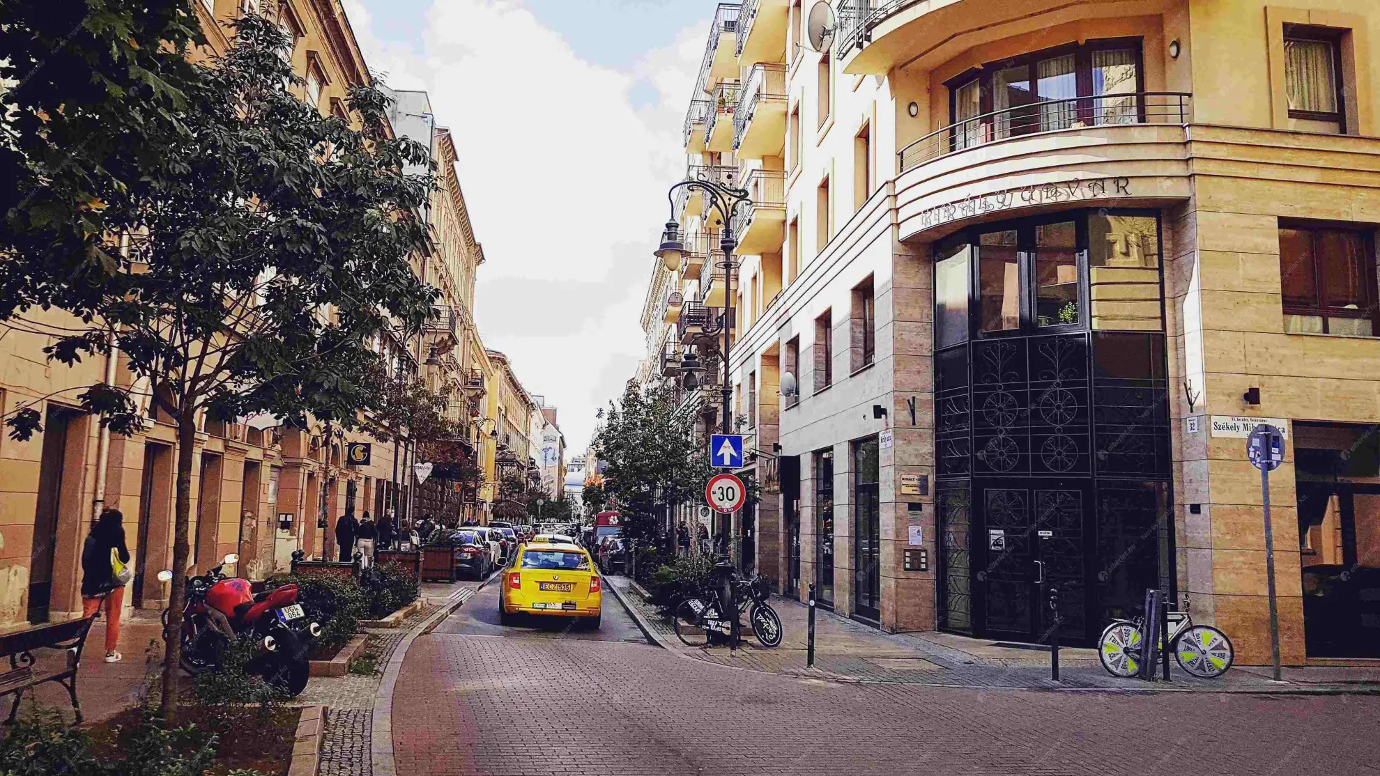 Kiadó albérlet 300000 Ft/hó áron: Budapest, VI. kerület  Király utca. Mérete: 60 nm, 2 szobás | Alberlet.hu - 6585555