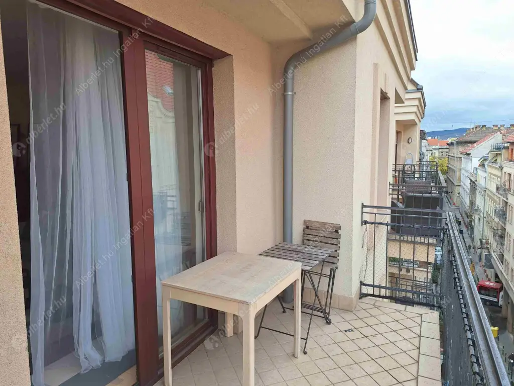 Kiadó albérlet 300000 Ft/hó áron: Budapest, VI. kerület  Király utca. Mérete: 60 nm, 2 szobás | Alberlet.hu - 6591789