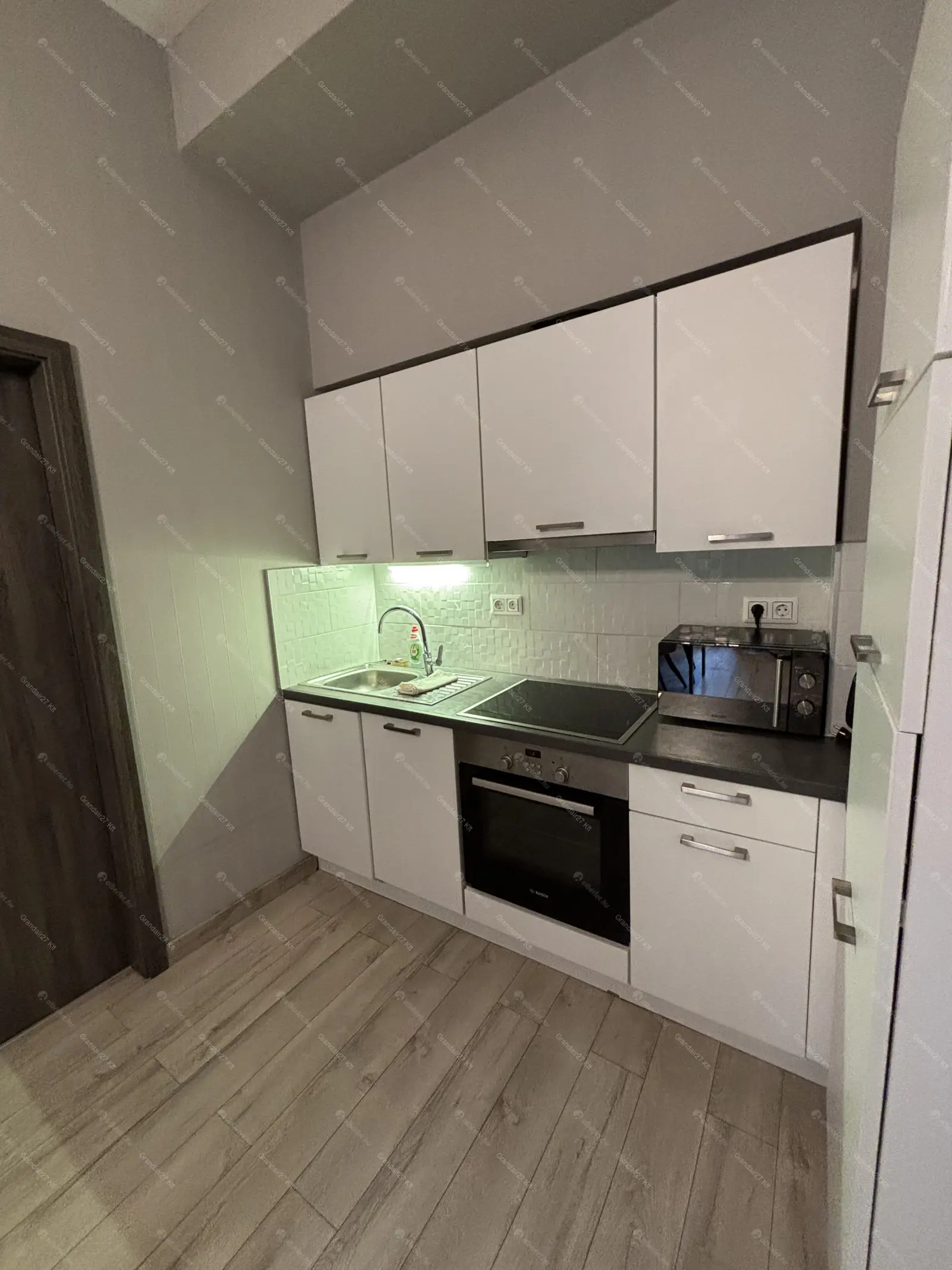 Kiadó albérlet 390000 Ft/hó áron: Budapest, VI. kerület  Király utca. Mérete: 60 nm, 3 szobás | Alberlet.hu - 6661707