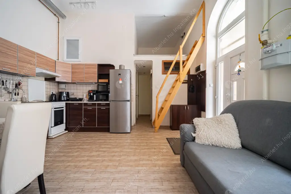 Kiadó albérlet 310000 Ft/hó áron: Budapest, VI. kerület  Király utca. Mérete: 61 nm, 2 szobás | Alberlet.hu - 6598034