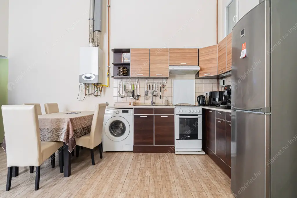 Kiadó albérlet 310000 Ft/hó áron: Budapest, VI. kerület  Király utca. Mérete: 61 nm, 2 szobás | Alberlet.hu - 6598041