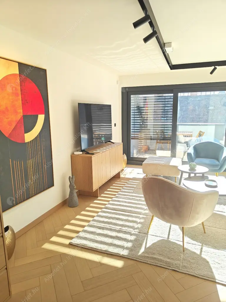 Kiadó albérlet 694000 Ft/hó áron: Budapest, VI. kerület  Király utca. Mérete: 67 nm, 2 szobás | Alberlet.hu - 6574832