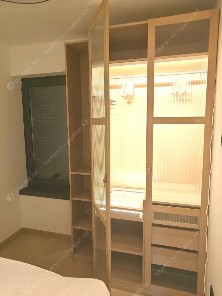 Kiadó albérlet 694000 Ft/hó áron: Budapest, VI. kerület  Király utca. Mérete: 67 nm, 2 szobás | Alberlet.hu - 6574833