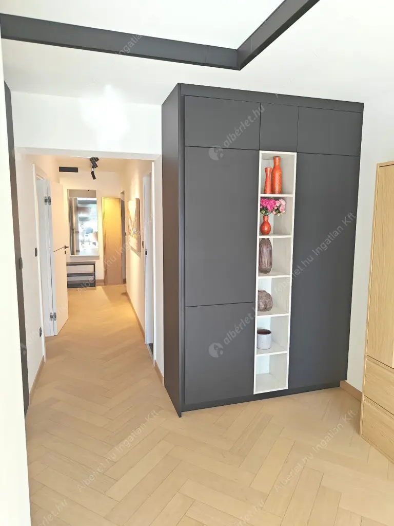 Kiadó albérlet 694000 Ft/hó áron: Budapest, VI. kerület  Király utca. Mérete: 67 nm, 2 szobás | Alberlet.hu - 6574841
