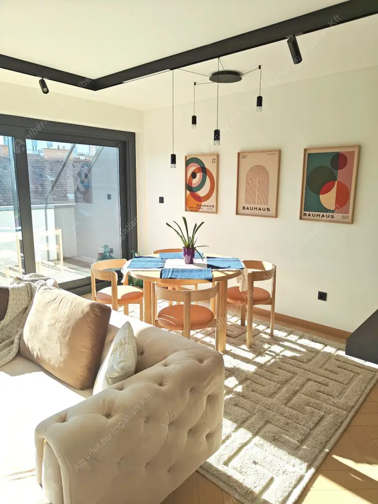 Kiadó albérlet 694000 Ft/hó áron: Budapest, VI. kerület  Király utca. Mérete: 67 nm, 2 szobás | Alberlet.hu - 6574842