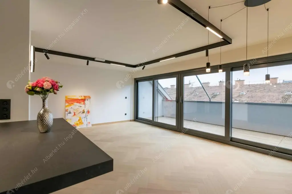 Kiadó albérlet 694000 Ft/hó áron: Budapest, VI. kerület  Király utca. Mérete: 67 nm, 2 szobás | Alberlet.hu - 6574849