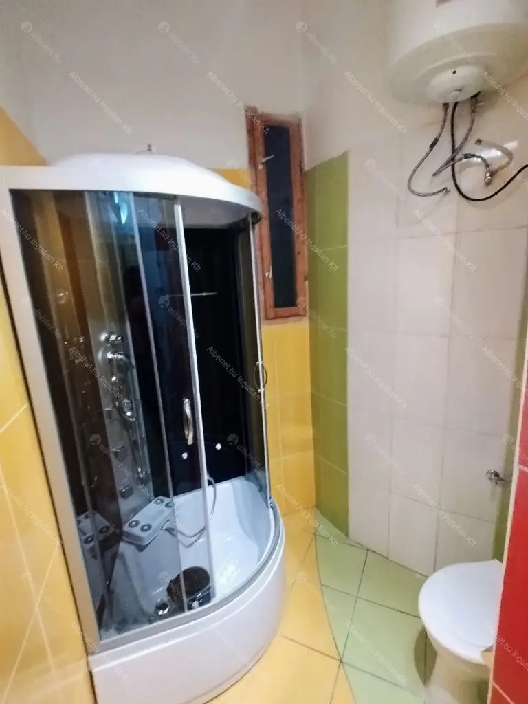 Kiadó albérlet 260000 Ft/hó áron: Budapest, VI. kerület  Király utca. Mérete: 68 nm, 2 szobás | Alberlet.hu - 6691016