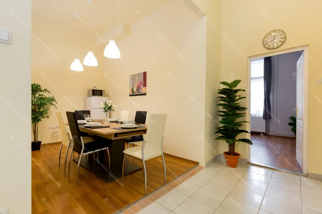 Kiadó albérlet 390000 Ft/hó áron: Budapest, VI. kerület  Király utca. Mérete: 71 nm, 3 szobás | Alberlet.hu - 6673081