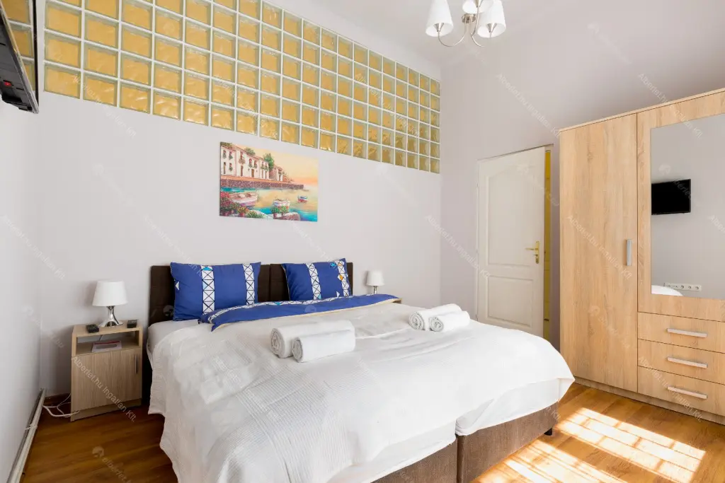 Kiadó albérlet 390000 Ft/hó áron: Budapest, VI. kerület  Király utca. Mérete: 71 nm, 3 szobás | Alberlet.hu - 6673594