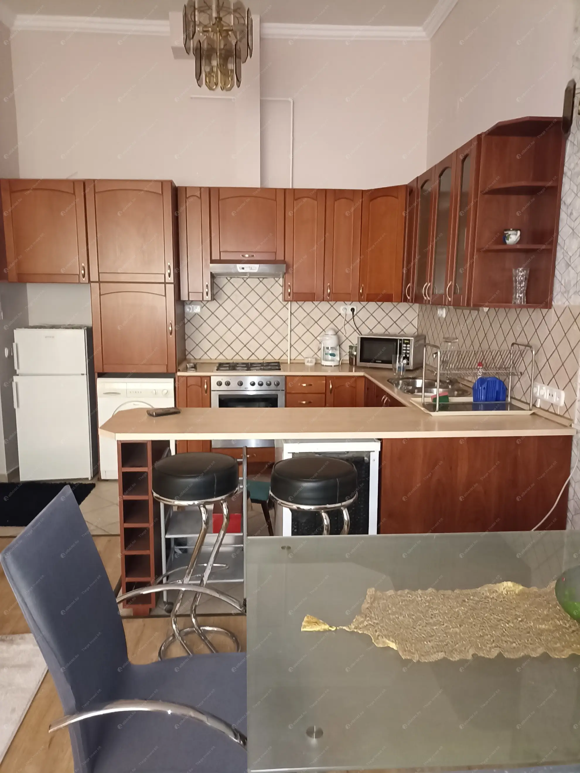 Kiadó albérlet 300000 Ft/hó áron: Budapest, VI. kerület  Király utca. Mérete: 76 nm, 3 szobás | Alberlet.hu - 6610127