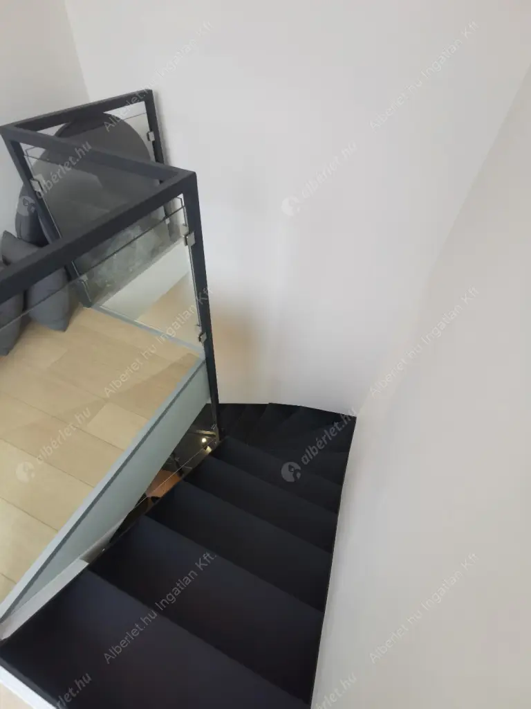 Kiadó albérlet 1013000 Ft/hó áron: Budapest, VI. kerület  Király utca. Mérete: 85 nm, 3 szobás | Alberlet.hu - 6517325