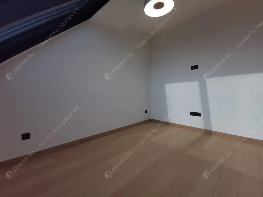 Kiadó albérlet 1013000 Ft/hó áron: Budapest, VI. kerület  Király utca. Mérete: 85 nm, 3 szobás | Alberlet.hu - 6517328