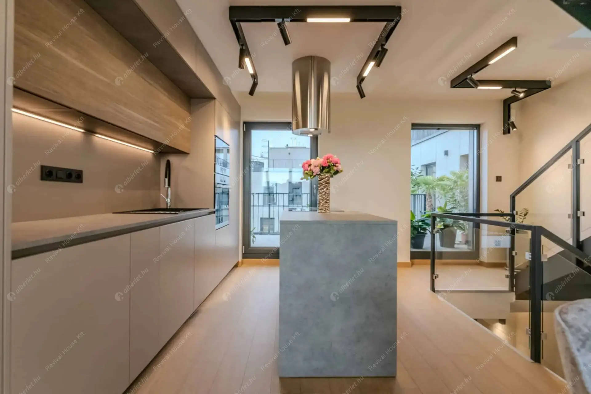 Kiadó albérlet 1005000 Ft/hó áron: Budapest, VI. kerület  Király utca. Mérete: 86 nm, 3 szobás | Alberlet.hu - 6502496