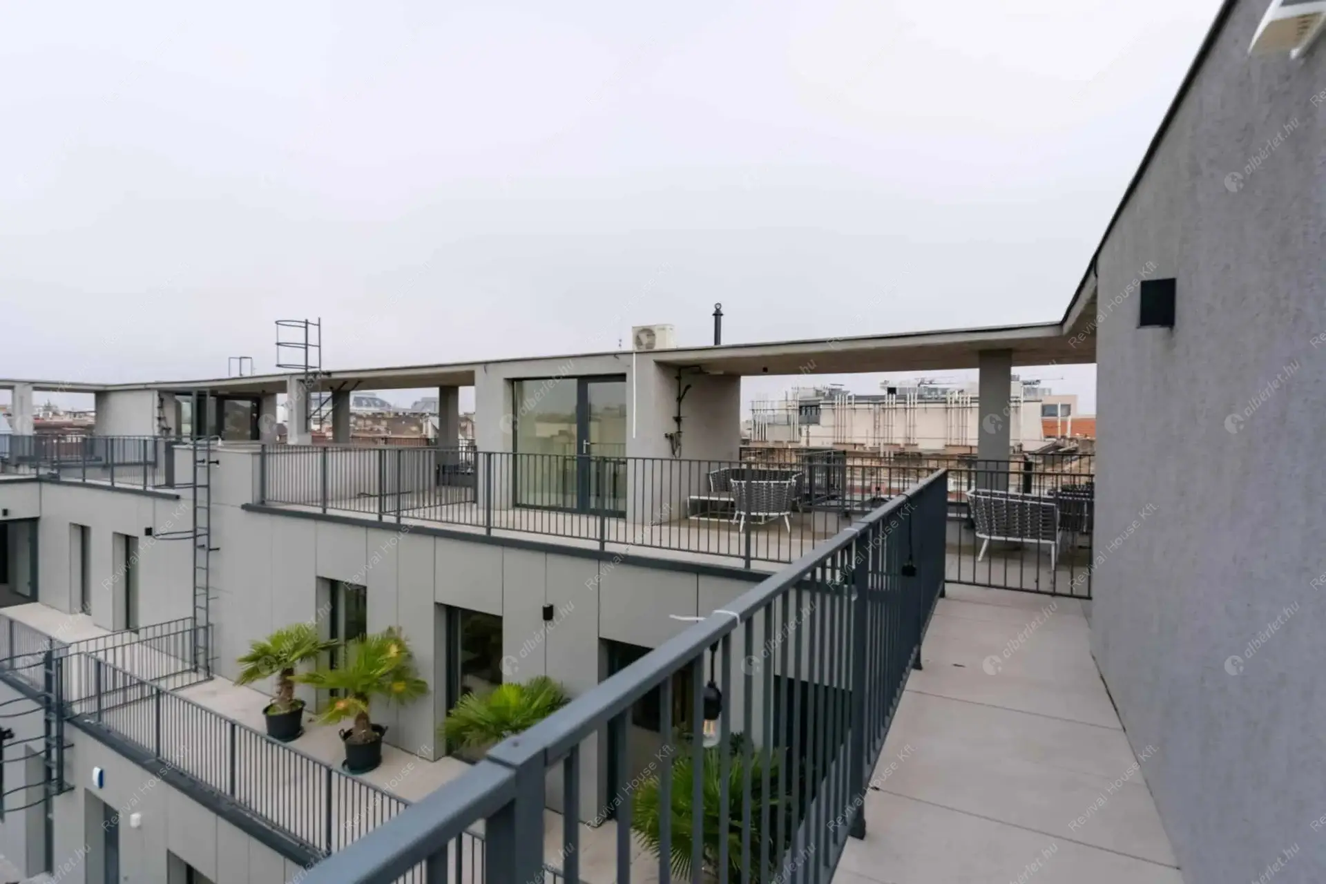 Kiadó albérlet 1005000 Ft/hó áron: Budapest, VI. kerület  Király utca. Mérete: 86 nm, 3 szobás | Alberlet.hu - 6502500