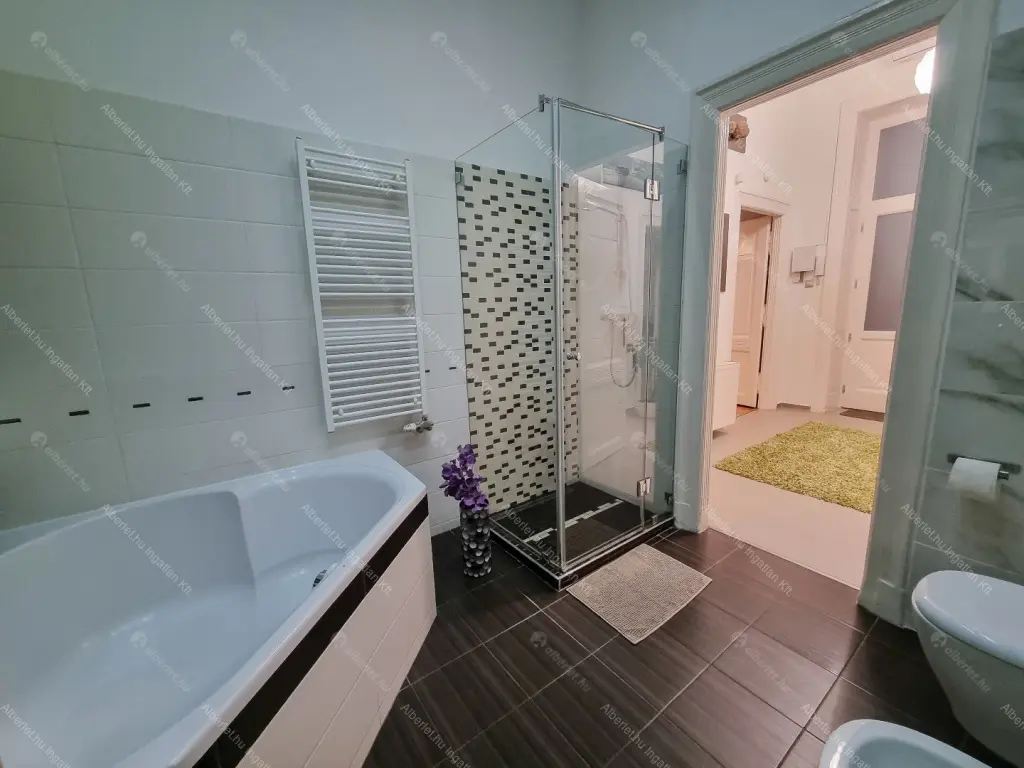 Kiadó albérlet 450000 Ft/hó áron: Budapest, VI. kerület  Király utca. Mérete: 90 nm, 3 szobás | Alberlet.hu - 6649764