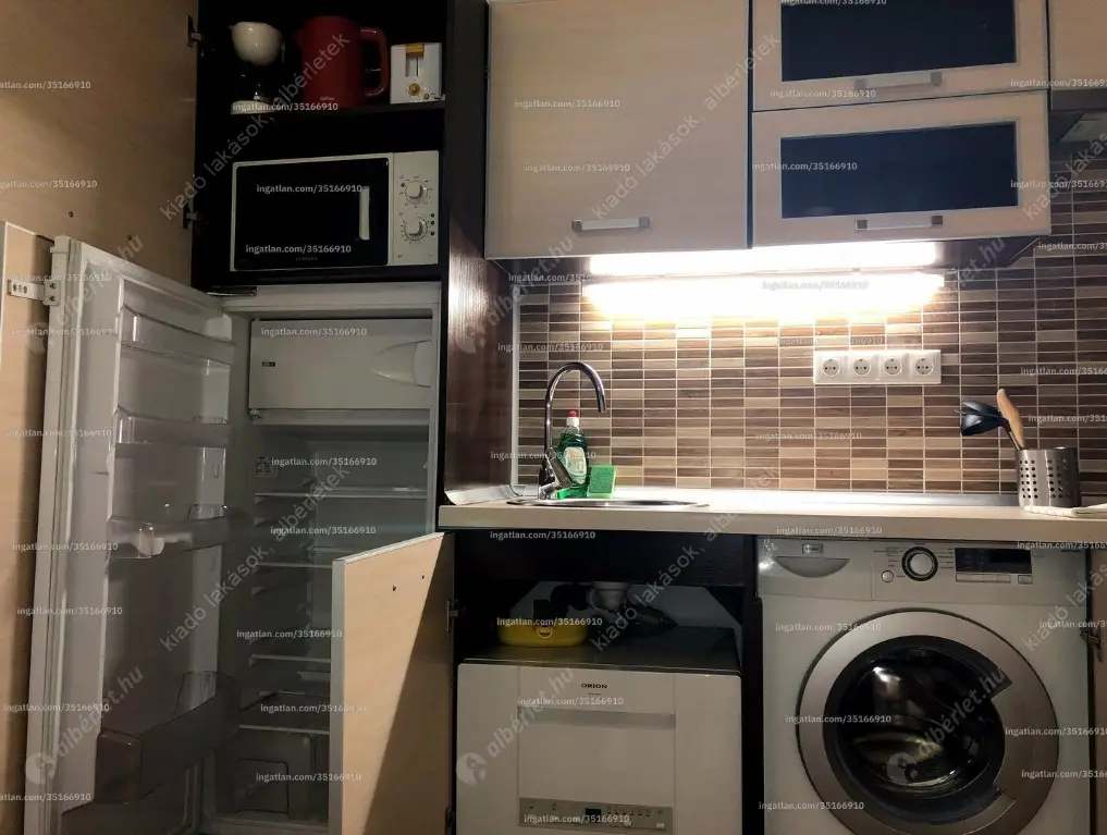 Kiadó albérlet 219000 Ft/hó áron: Budapest, VI. kerület  Lázár utca. Mérete: 25 nm, 1 szobás | Alberlet.hu - 6626767