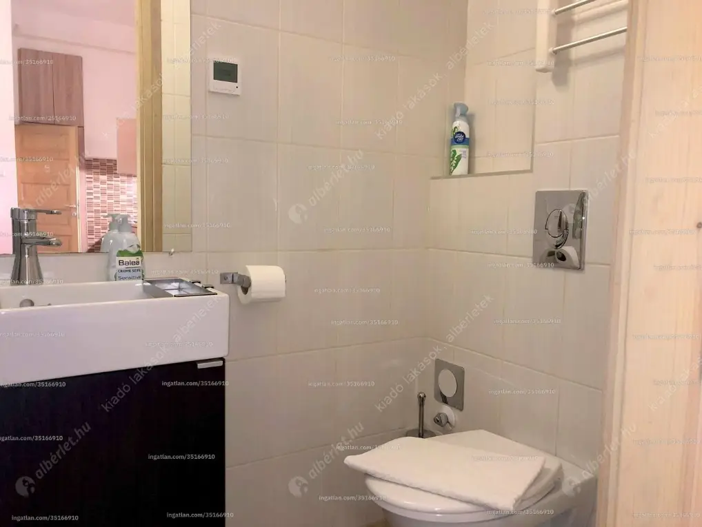 Kiadó albérlet 219000 Ft/hó áron: Budapest, VI. kerület  Lázár utca. Mérete: 25 nm, 1 szobás | Alberlet.hu - 6626770