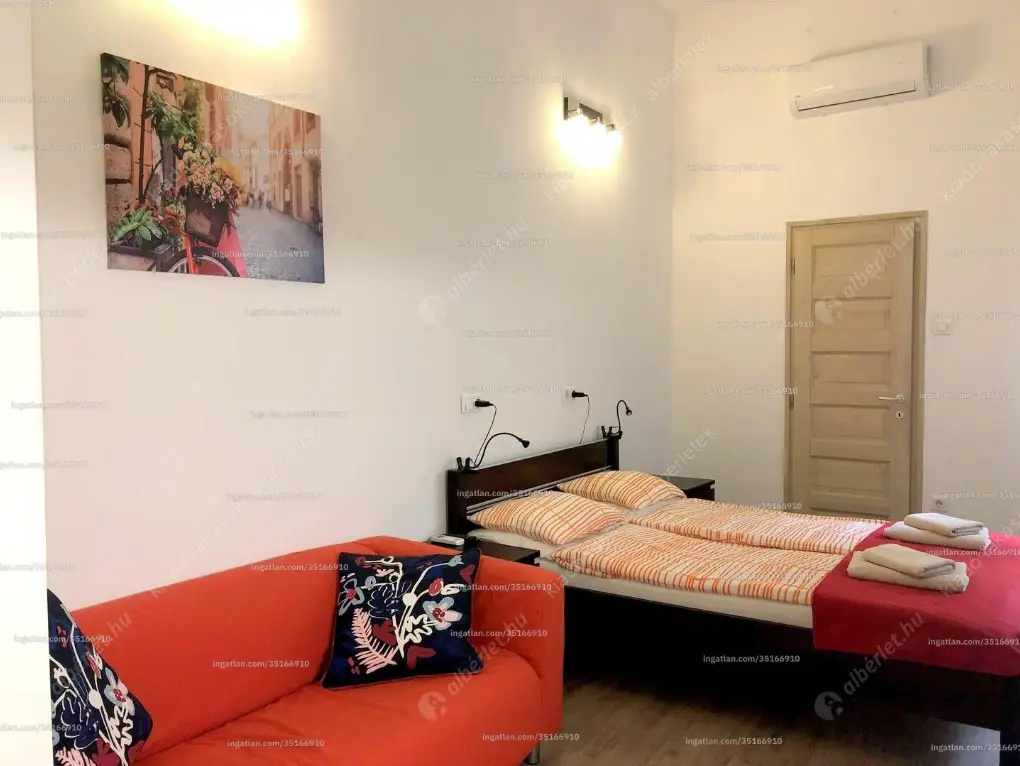 Kiadó albérlet 219000 Ft/hó áron: Budapest, VI. kerület  Lázár utca. Mérete: 25 nm, 1 szobás | Alberlet.hu - 6626772