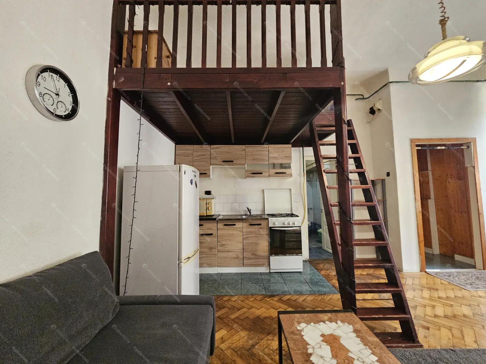 Kiadó albérlet 170000 Ft/hó áron: Budapest, VI. kerület  Lázár utca. Mérete: 30 nm, 1 szobás | Alberlet.hu - 6686042