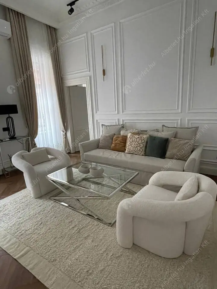 Kiadó albérlet 430000 Ft/hó áron: Budapest, VI. kerület  Lázár utca. Mérete: 47 nm, 2 szobás | Alberlet.hu - 6606755