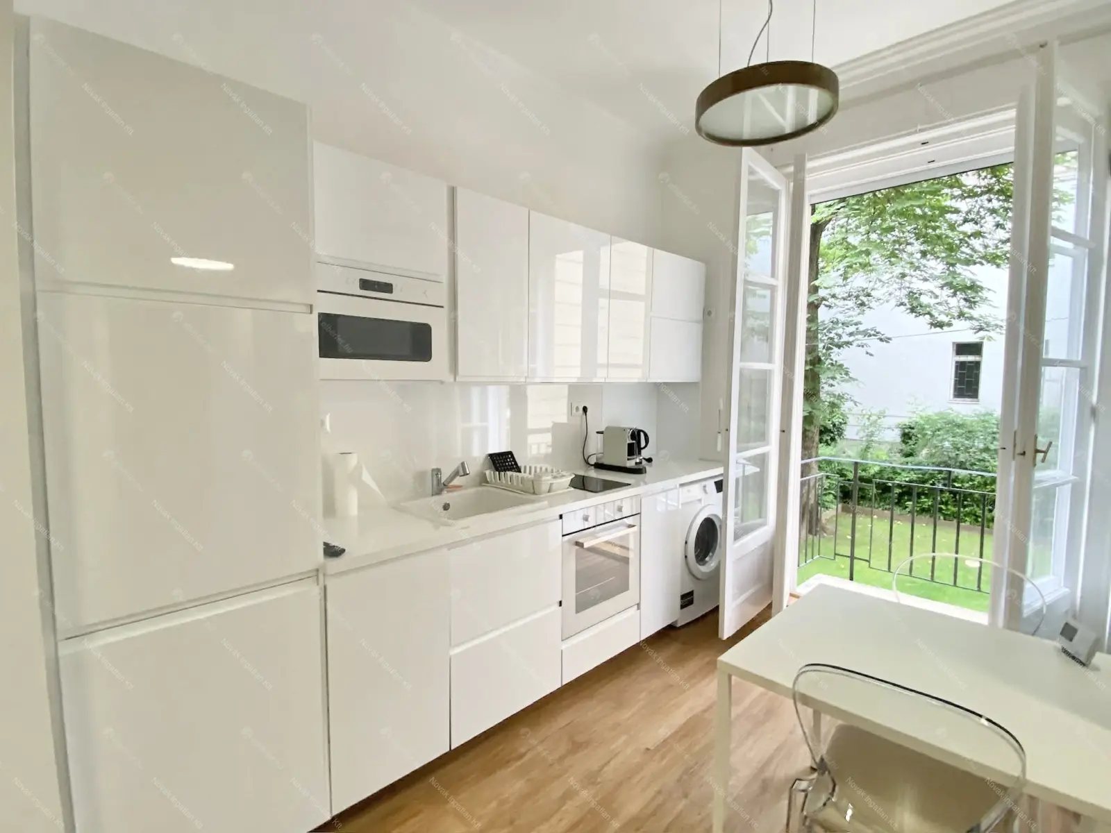 Kiadó albérlet 220000 Ft/hó áron: Budapest, VI. kerület  Lendvay utca. Mérete: 26 nm, 1 szobás | Alberlet.hu - 6668100