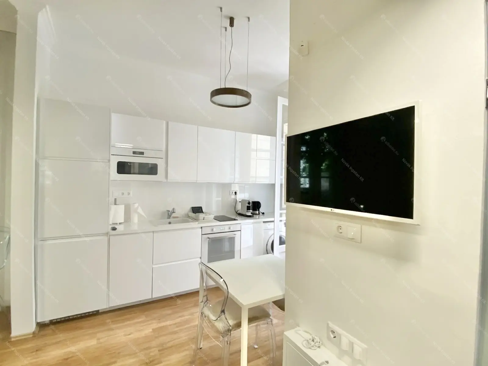 Kiadó albérlet 220000 Ft/hó áron: Budapest, VI. kerület  Lendvay utca. Mérete: 26 nm, 1 szobás | Alberlet.hu - 6668104