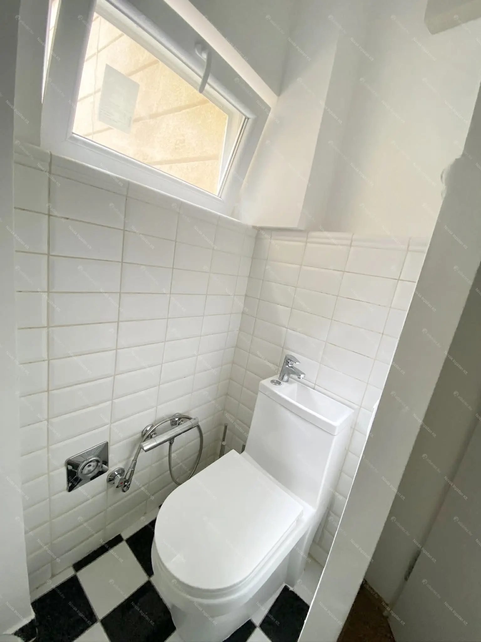 Kiadó albérlet 220000 Ft/hó áron: Budapest, VI. kerület  Lendvay utca. Mérete: 26 nm, 1 szobás | Alberlet.hu - 6668109