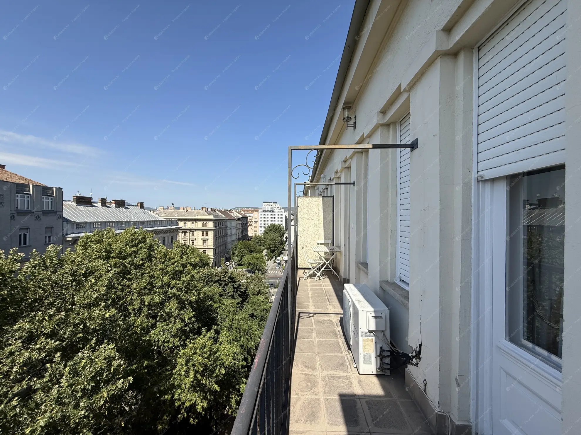 Kiadó albérlet 764000 Ft/hó áron: Budapest, VI. kerület  Liszt Ferenc tér. Mérete: 104 nm, 3 szobás | Alberlet.hu - 6601723