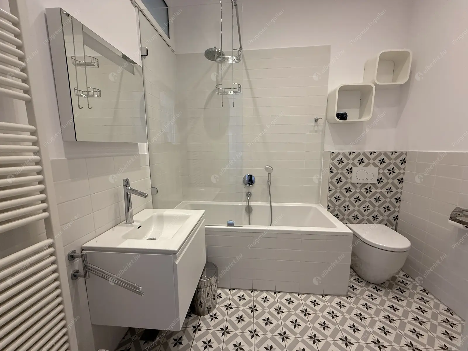 Kiadó albérlet 764000 Ft/hó áron: Budapest, VI. kerület  Liszt Ferenc tér. Mérete: 104 nm, 3 szobás | Alberlet.hu - 6601736