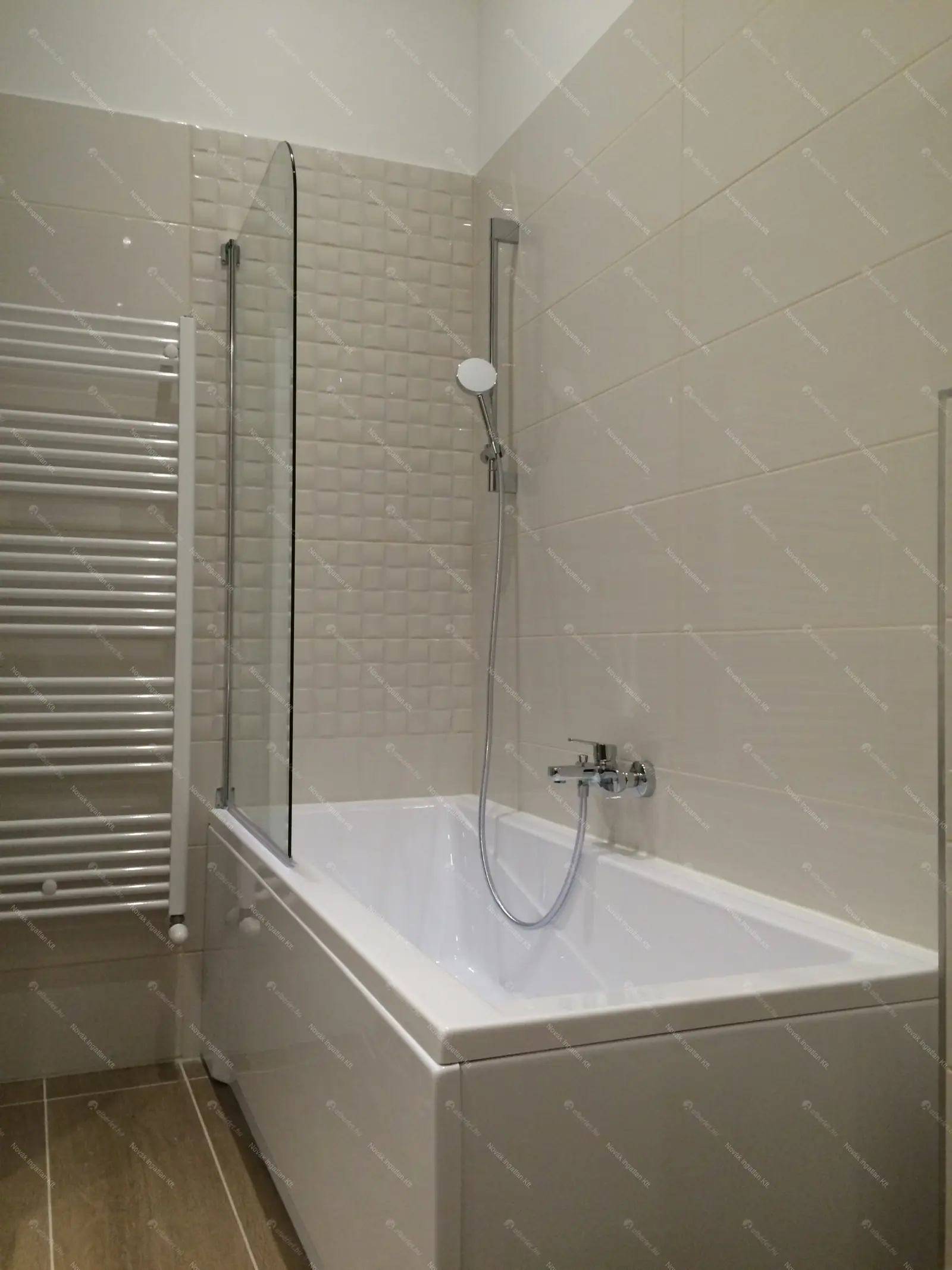 Kiadó albérlet 375000 Ft/hó áron: Budapest, VI. kerület  Liszt Ferenc tér. Mérete: 55 nm, 2 szobás | Alberlet.hu - 6671148