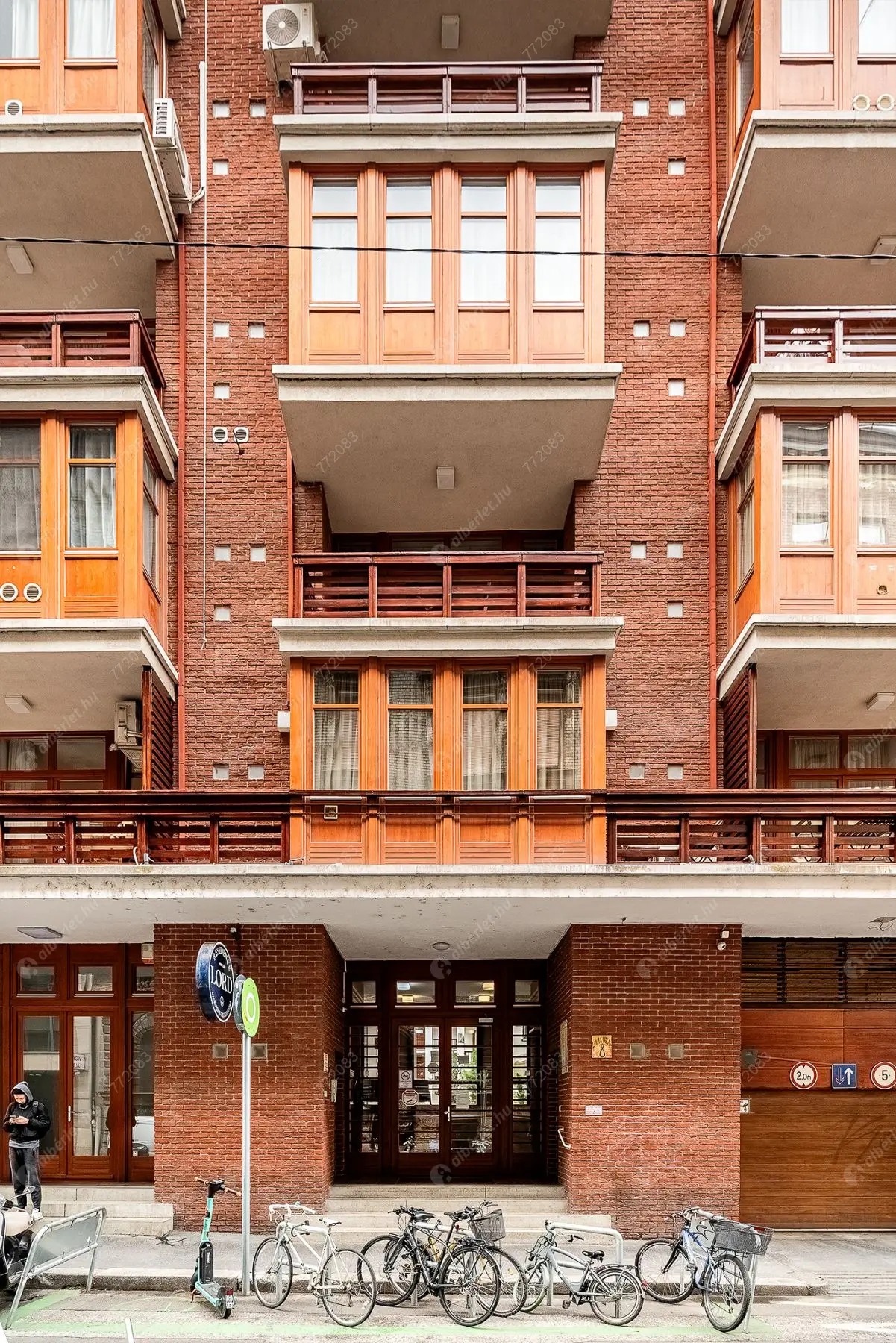 Kiadó albérlet 350000 Ft/hó áron: Budapest, VI. kerület  Lovag utca. Mérete: 35 nm, 1 szobás | Alberlet.hu - 6603365