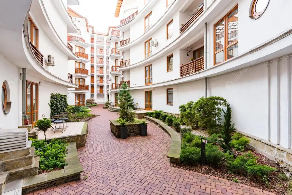 Kiadó albérlet 320000 Ft/hó áron: Budapest, VI. kerület  Lovag utca. Mérete: 47 nm, 2 szobás | Alberlet.hu - 6630260