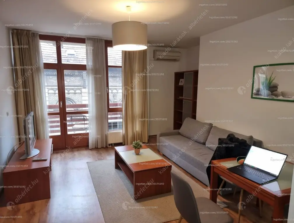 Kiadó albérlet 270000 Ft/hó áron: Budapest, VI. kerület  Lovag utca. Mérete: 50 nm, 1 szobás | Alberlet.hu - 6632533