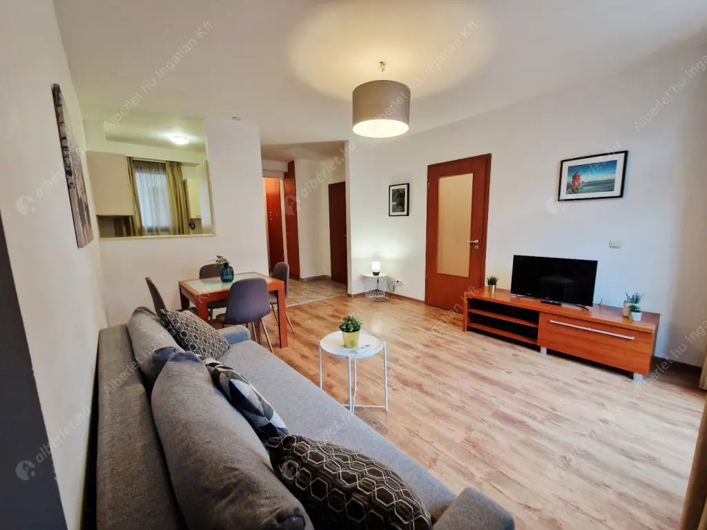 Kiadó albérlet 270000 Ft/hó áron: Budapest, VI. kerület  Lovag utca. Mérete: 50 nm, 1 szobás | Alberlet.hu - 6636985