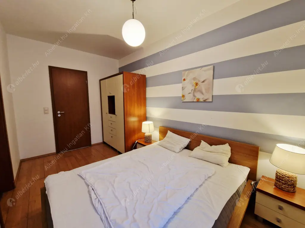Kiadó albérlet 270000 Ft/hó áron: Budapest, VI. kerület  Lovag utca. Mérete: 50 nm, 1 szobás | Alberlet.hu - 6636992