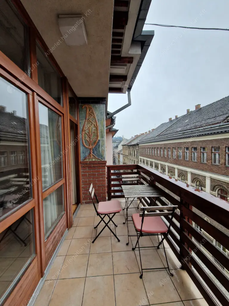 Kiadó albérlet 270000 Ft/hó áron: Budapest, VI. kerület  Lovag utca. Mérete: 50 nm, 1 szobás | Alberlet.hu - 6637007