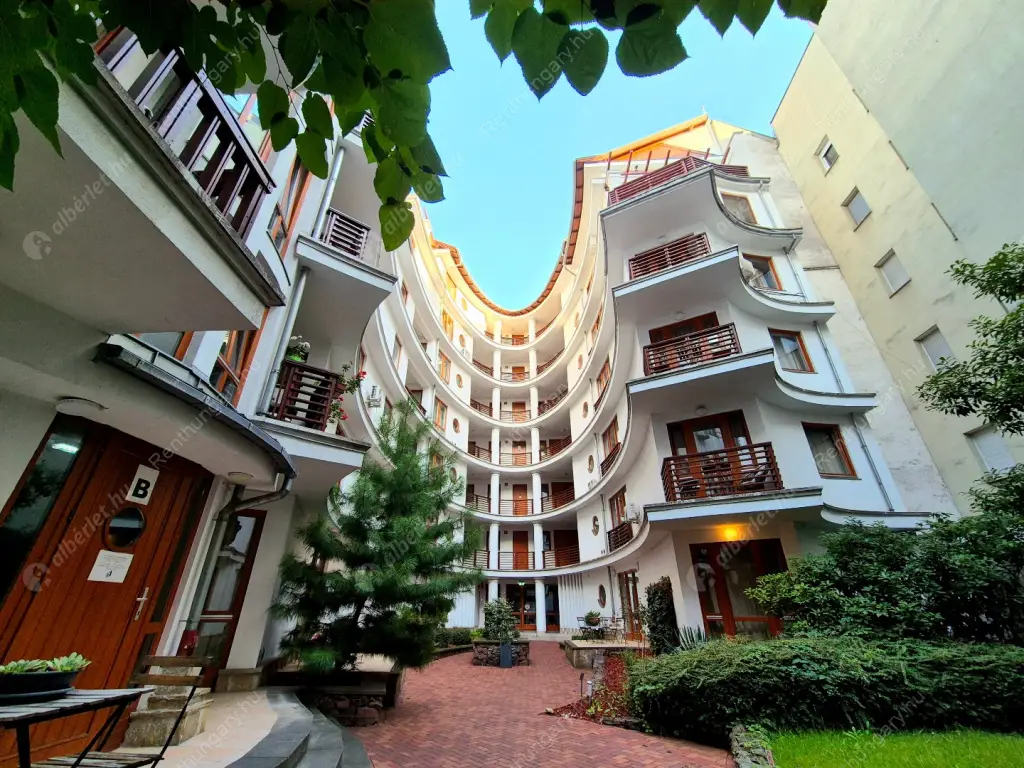 Kiadó albérlet 350000 Ft/hó áron: Budapest, VI. kerület  Lovag utca. Mérete: 51 nm, 2 szobás | Alberlet.hu - 6537787