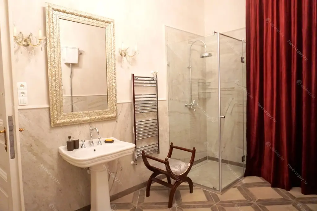 Kiadó albérlet 400000 Ft/hó áron: Budapest, VI. kerület  Mozsár utca. Mérete: 90 nm, 2 szobás | Alberlet.hu - 6707929